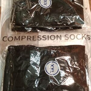 Compression Socks NWT X4